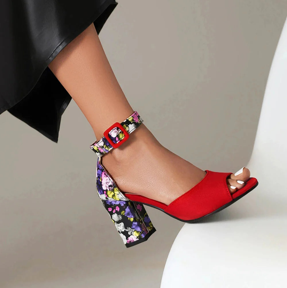 Sandalias de Tacón Ancho con Diseño Floral