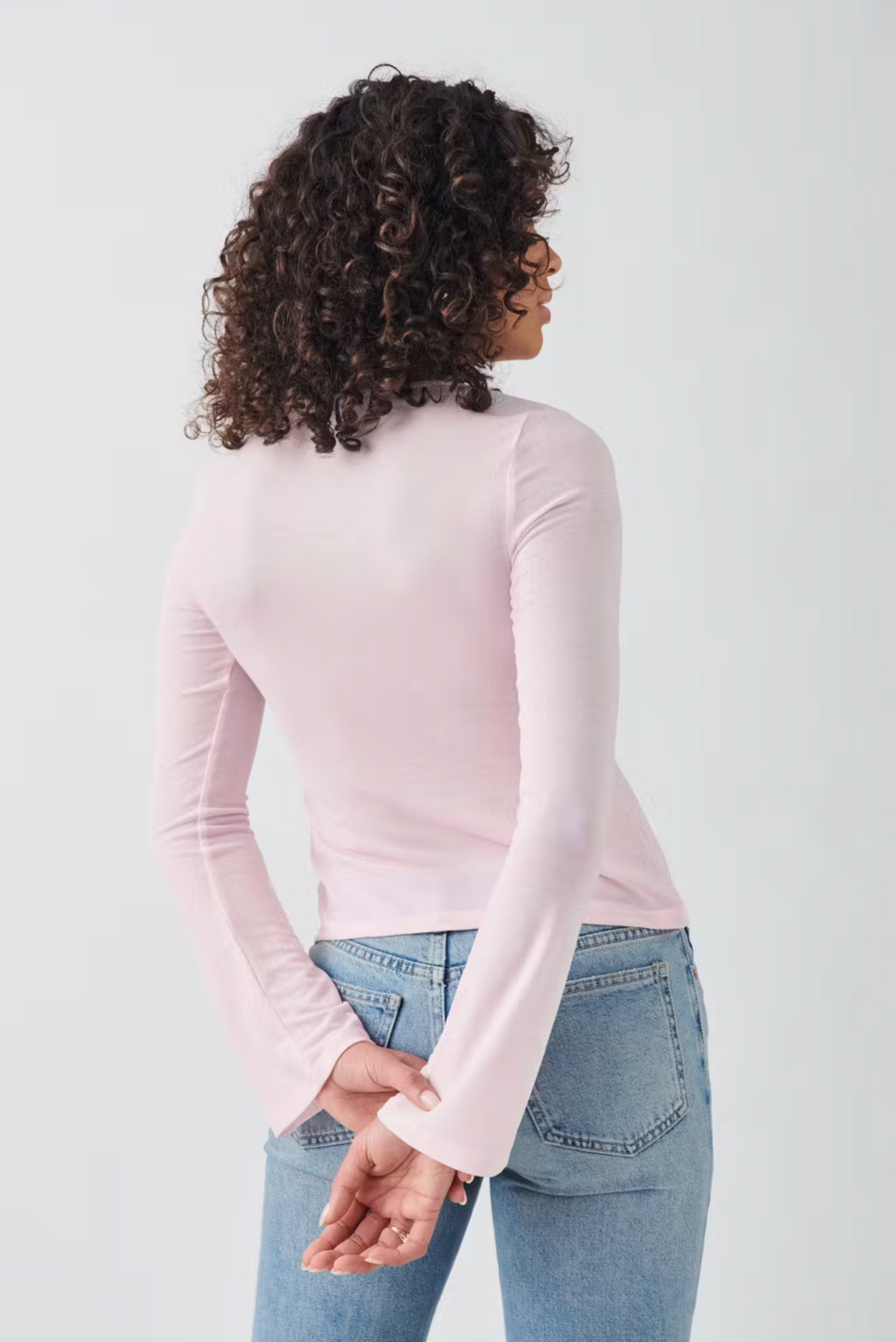 Top - Nyra