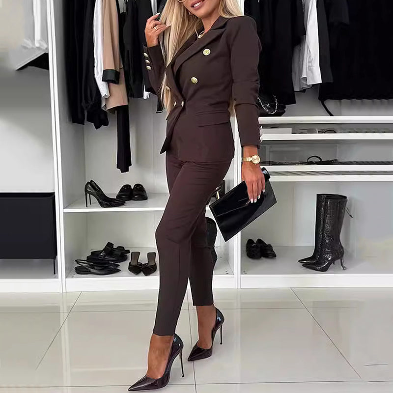 Conjunto de chaqueta y pantalón de mujer